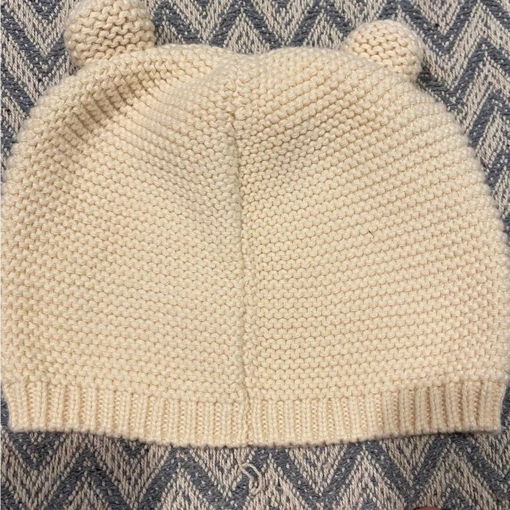 GAP Cream Knit Hat with Bear Ears